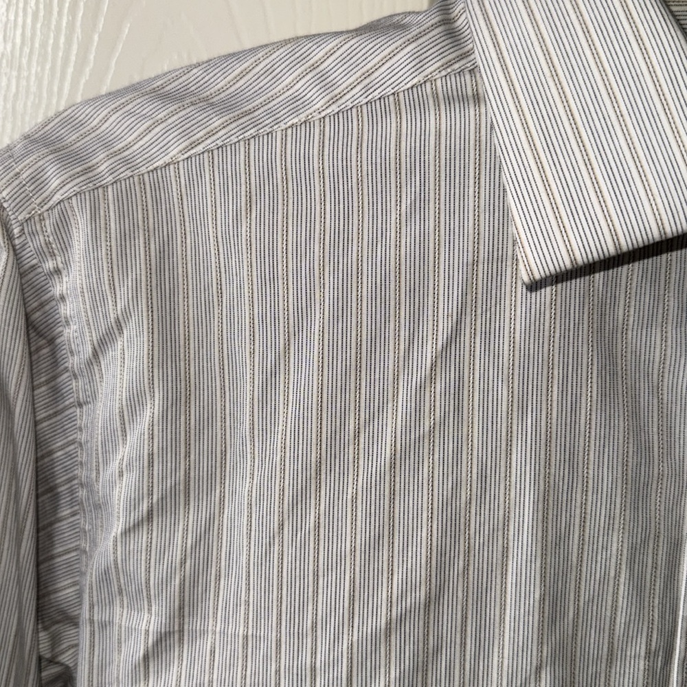 DKNY Button up Shirt - Picture 3 of 3